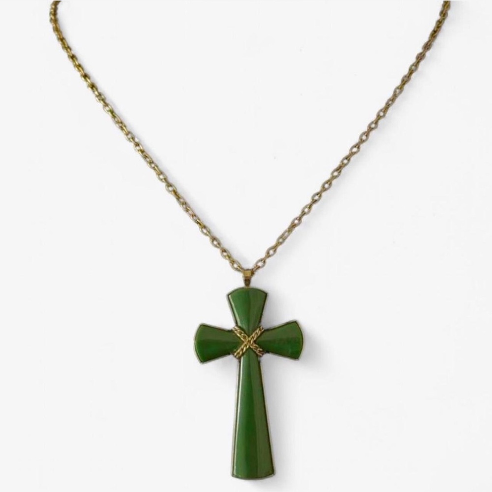 Vintage Avon 1976 Juliet Cross